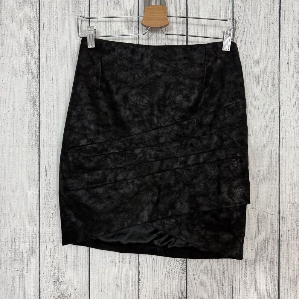 VTG Guess Women's Medium Black Faux Leather Mini Skirt Y2K 90's